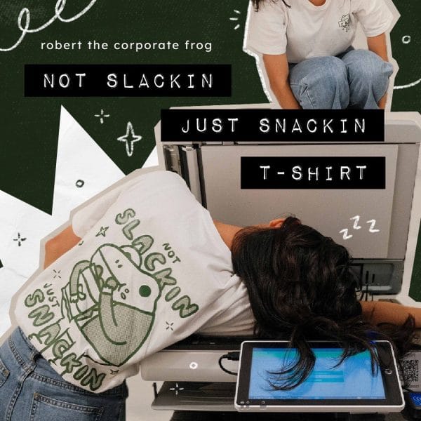 photo_2024-12-25_20-15-01 Not slackin just snackin T-Shirt