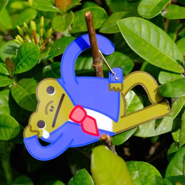Robert the corporate frog carabiner